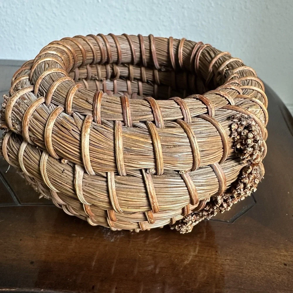 Vintage Handcrafted Coiled Brown Pine Needle Basket‎ 4.25 Inch Knobby Textured